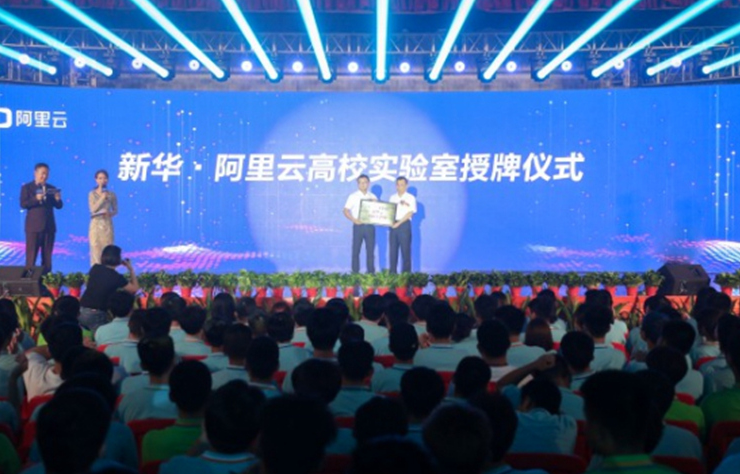 �����AСȤ�¡����c(di��n)�P(p��n)�c(di��n)�����ܳɾ�δ��(l��i)