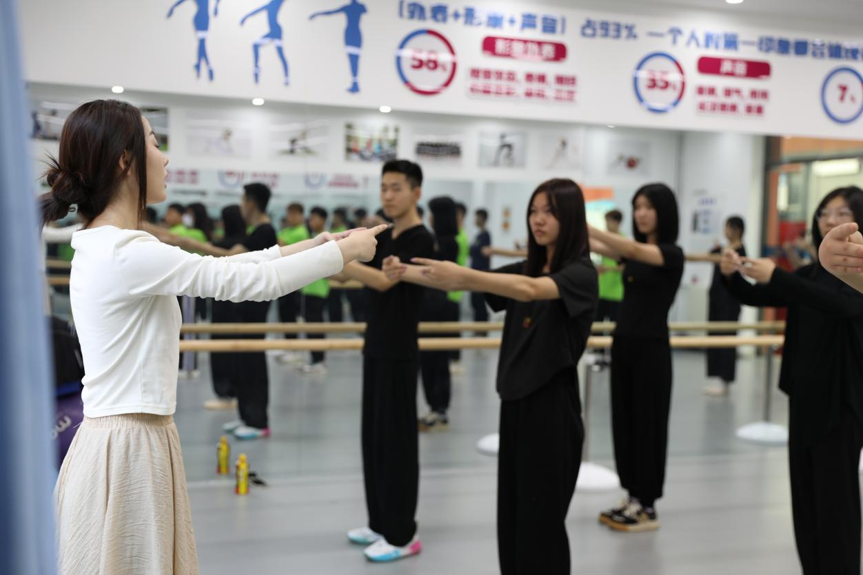 �����ЌW�����͘I(y��)��˼·���c���M�S���ݽz������W���С��X��;