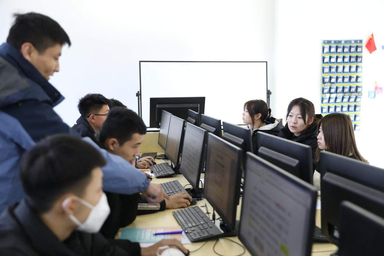 15�q�x��һ�z�W(xu��)����֮·ͬ�Ӿ���