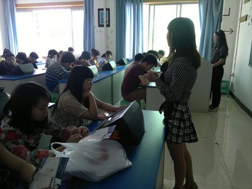 �ؑc������Ϣ����(w��)���޹�˾��У��Ƹ