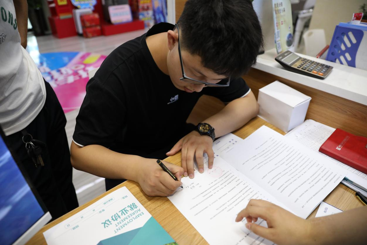 ��У���M��ǧ�f�e���`��һ��Ҫ���r�D�W