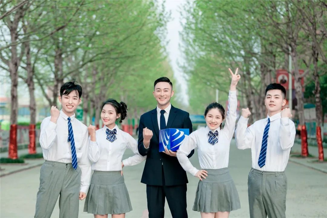 ����֪������(b��o)�������A(y��)�ư�İ˴�(y��u)��(sh��)