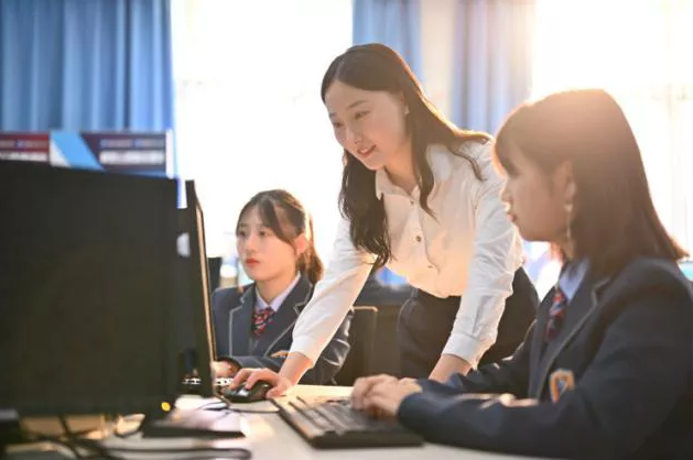 �ϼ�У��Ů���W(xu��)ʲô���I(y��)�þ͘I(y��)��