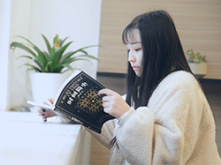 ��������-�_��